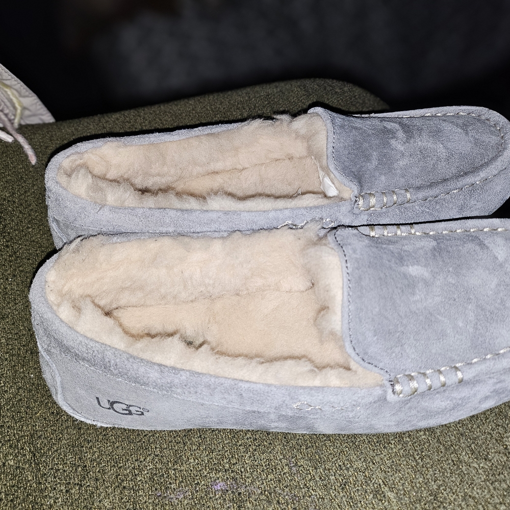UGG Light Gray Suede Shearling Loafers Never Worn/new